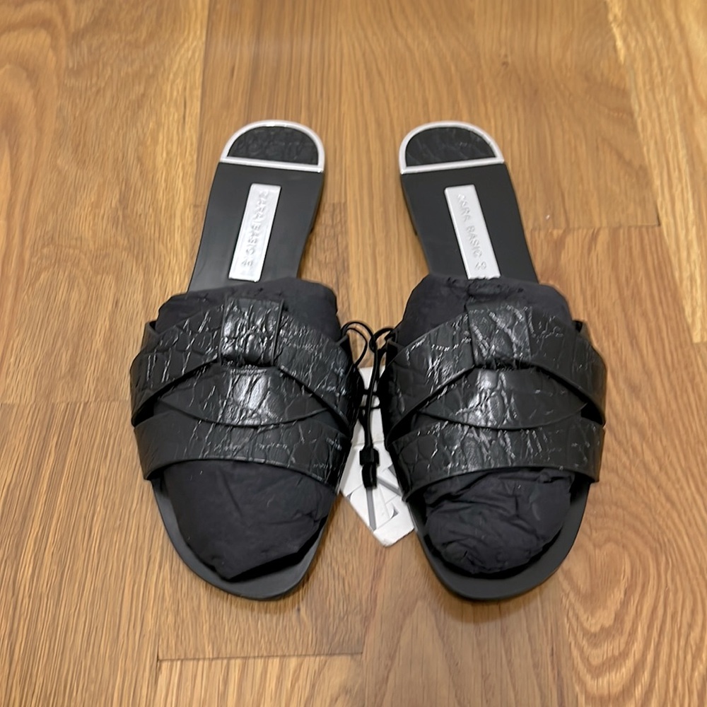 Zara flat leather textured sandals
